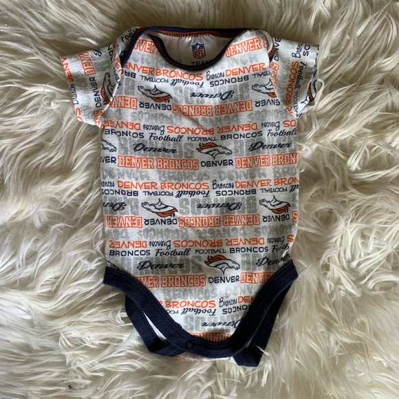 Denver Broncos Onesies NFL - Picture 2 of 8